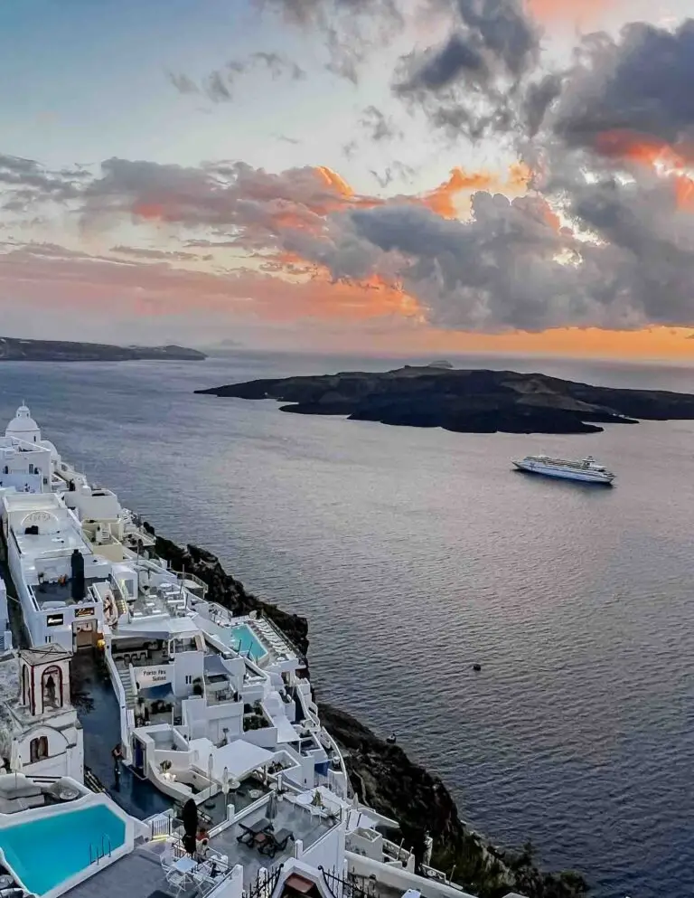 Fira Santorini